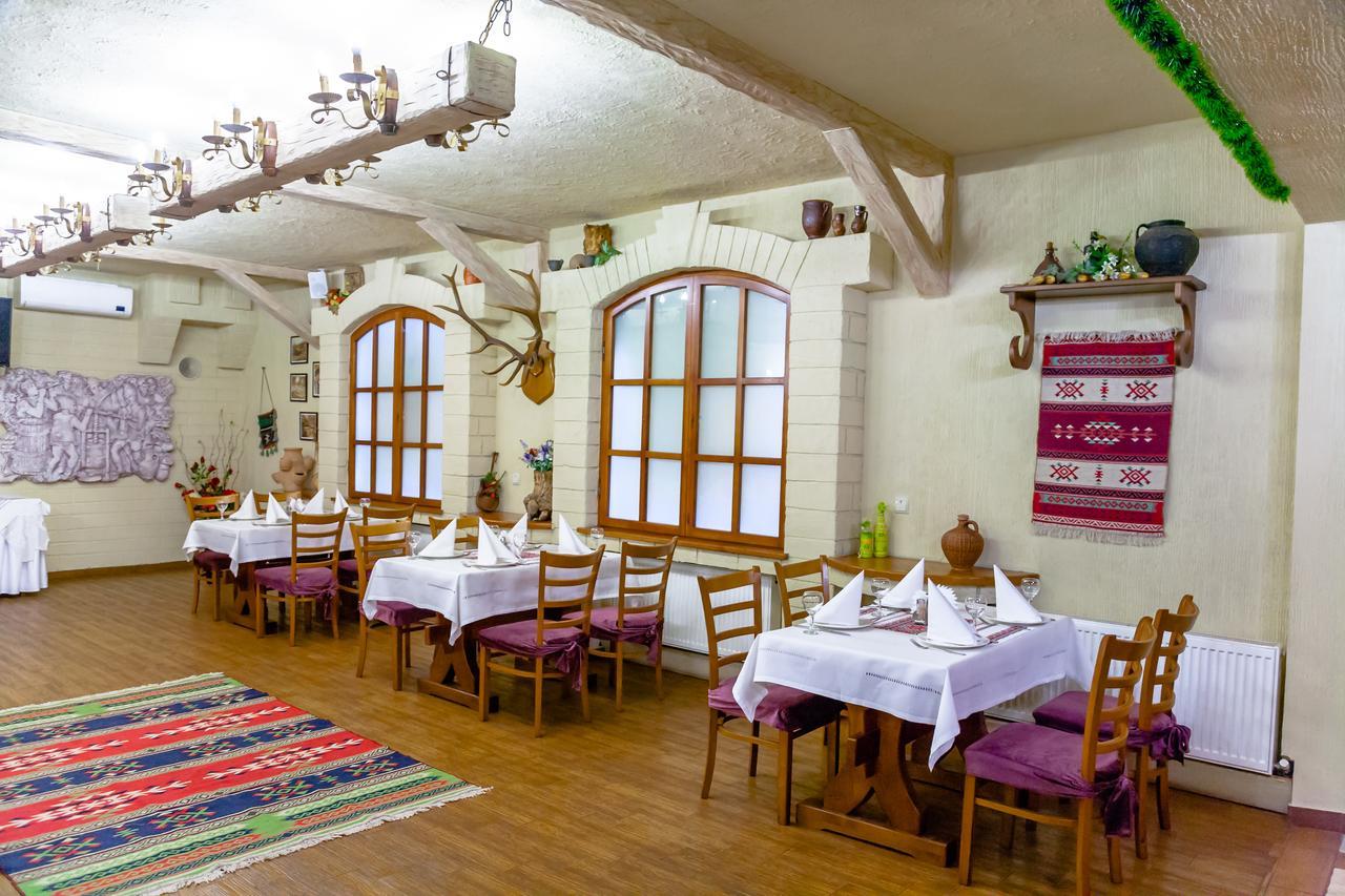 Hotel Bachus Chisinau Luaran gambar